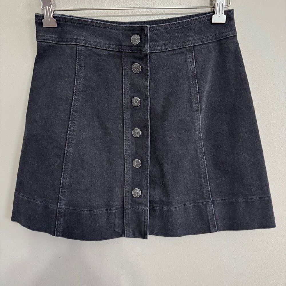 Madewell black snap front denim mini skirt size 0